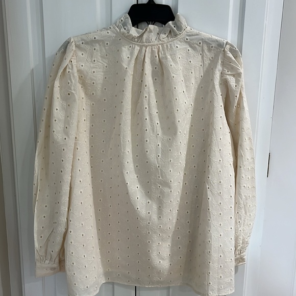 Entro Cream Ruffled Blouse - Picture 6 of 6
